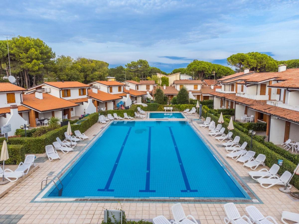 Locazione Turistica Villaggio Sole B-1 Bibione Esterno foto